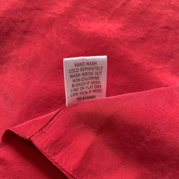 Seven7 - 100% Silk Red Cropped Shawl - Picture 4 of 8